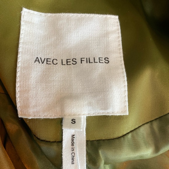 Satin Blazer color is olive button fromt. - Picture 4 of 4